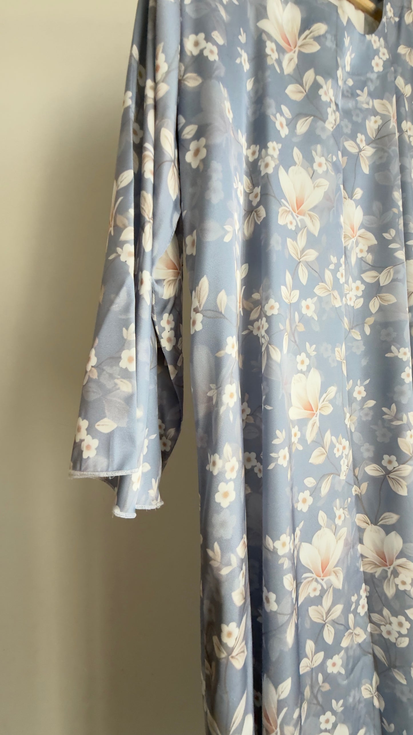 Blue Floral Silk Dress لبس حرير فضفاض