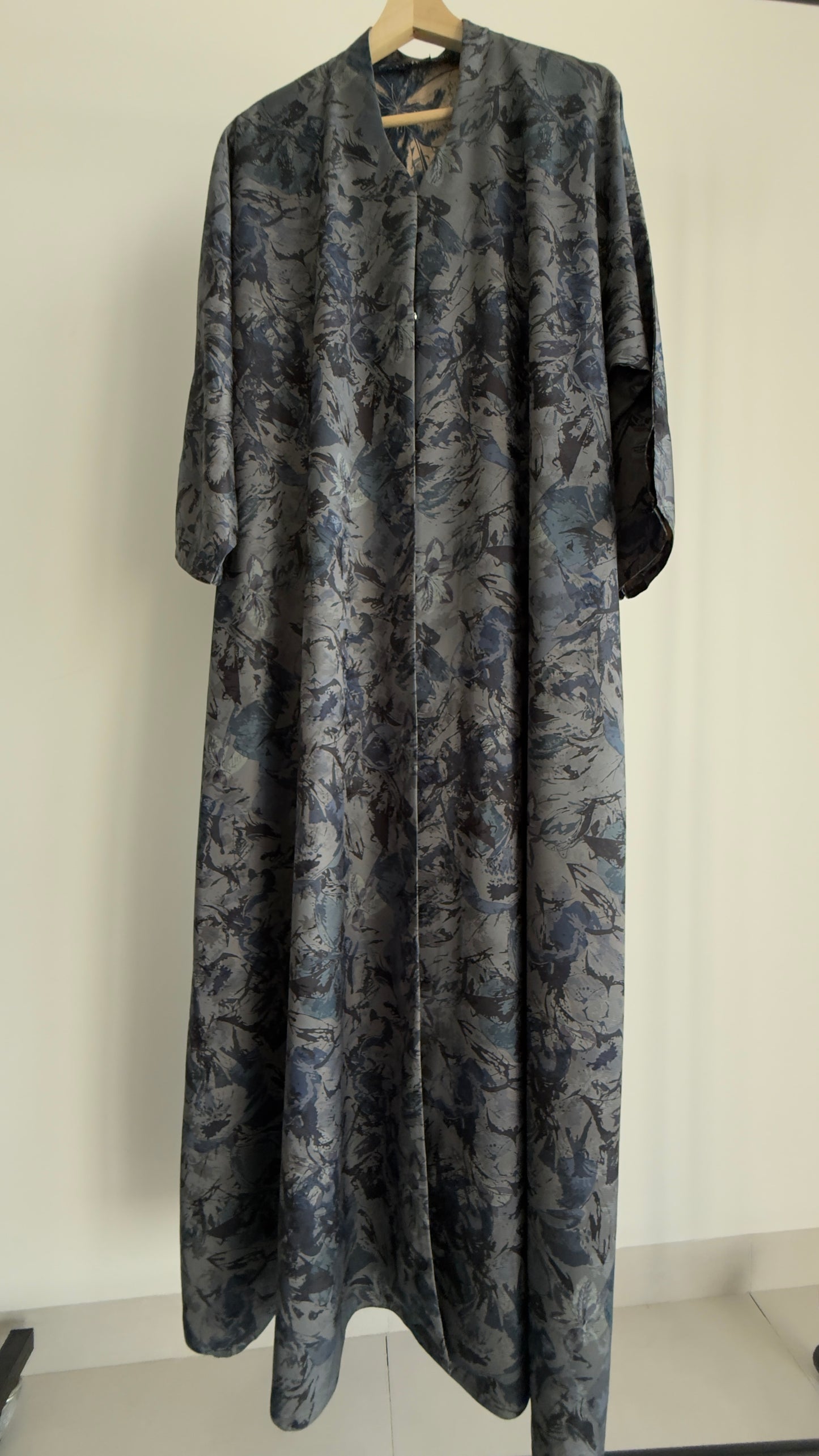 عباية جاكارد أزرق