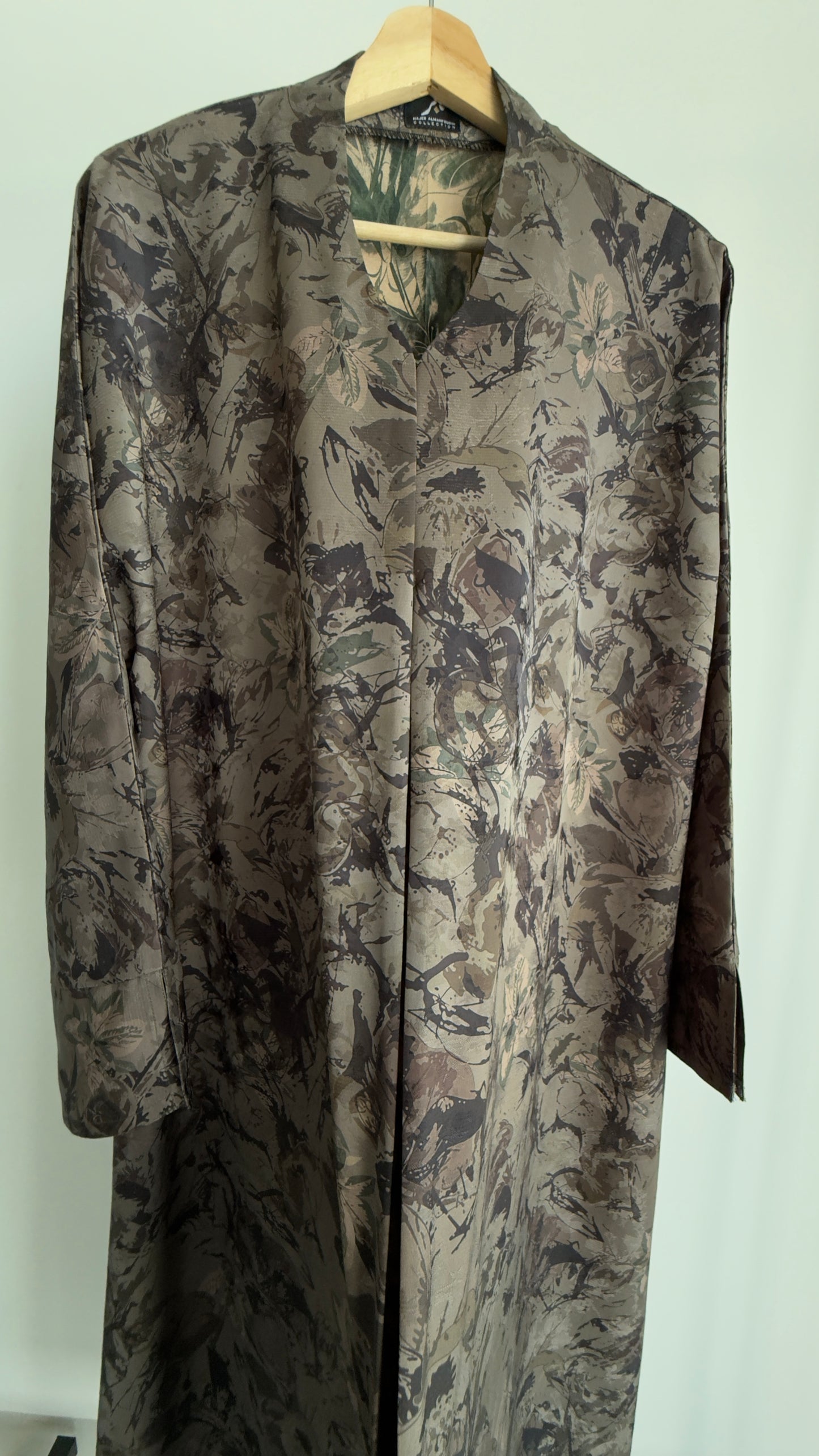 عباية جاكارد أخضر زيتوني