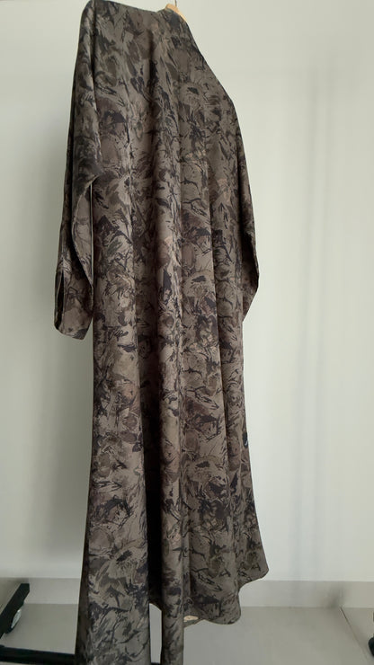 عباية جاكارد أخضر زيتوني