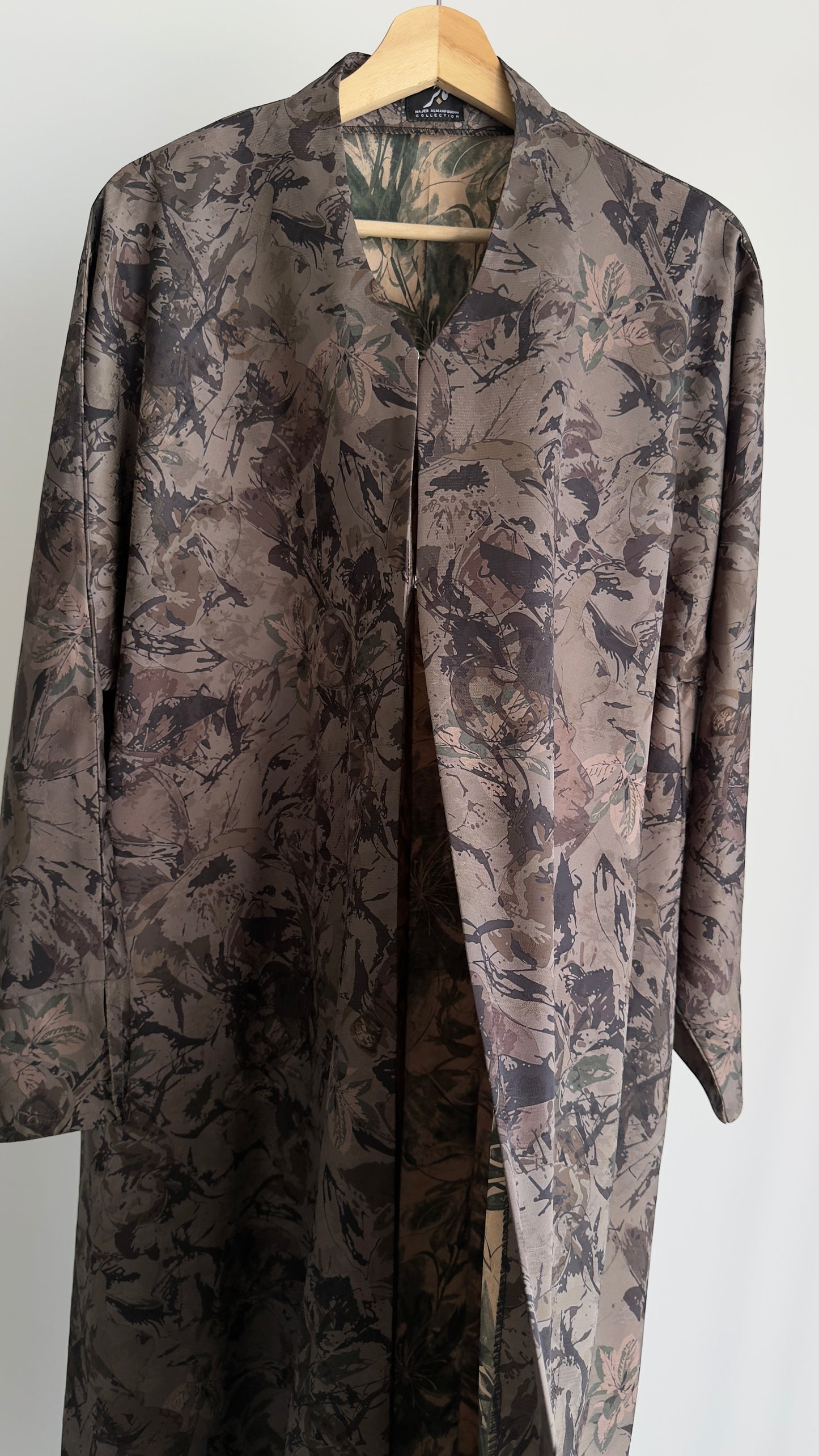 عباية جاكارد أخضر زيتوني