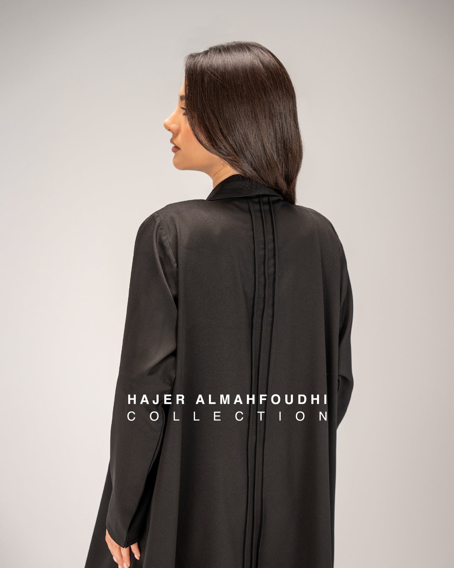 تفصيل عباية بليزر سجنيشر 3 , كريب SIGNATURE 3 Everyday Blazer Abaya (Pre Order)