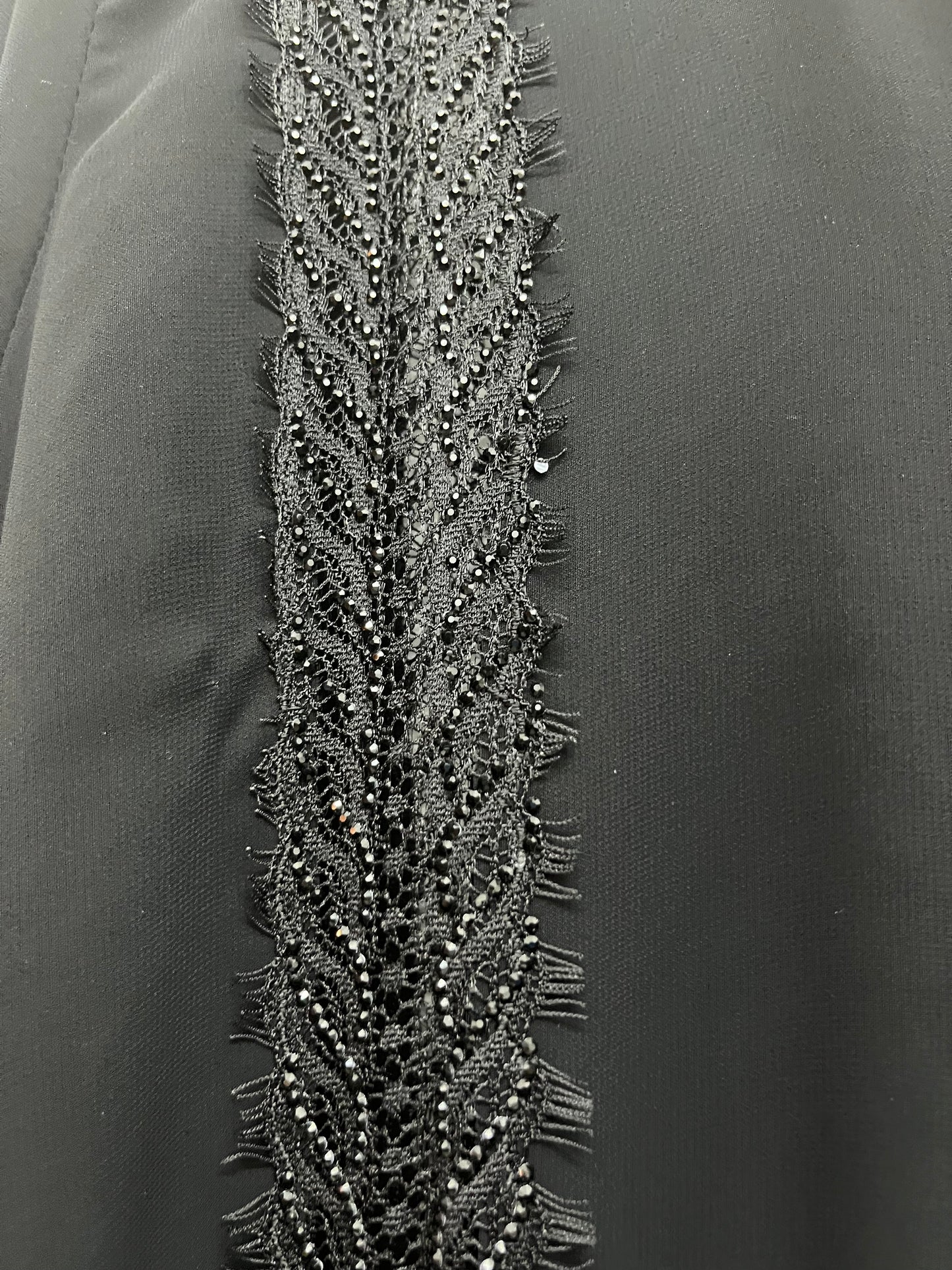 عباية دانتيل وفصوص BLACK DANTAIL ABAYA